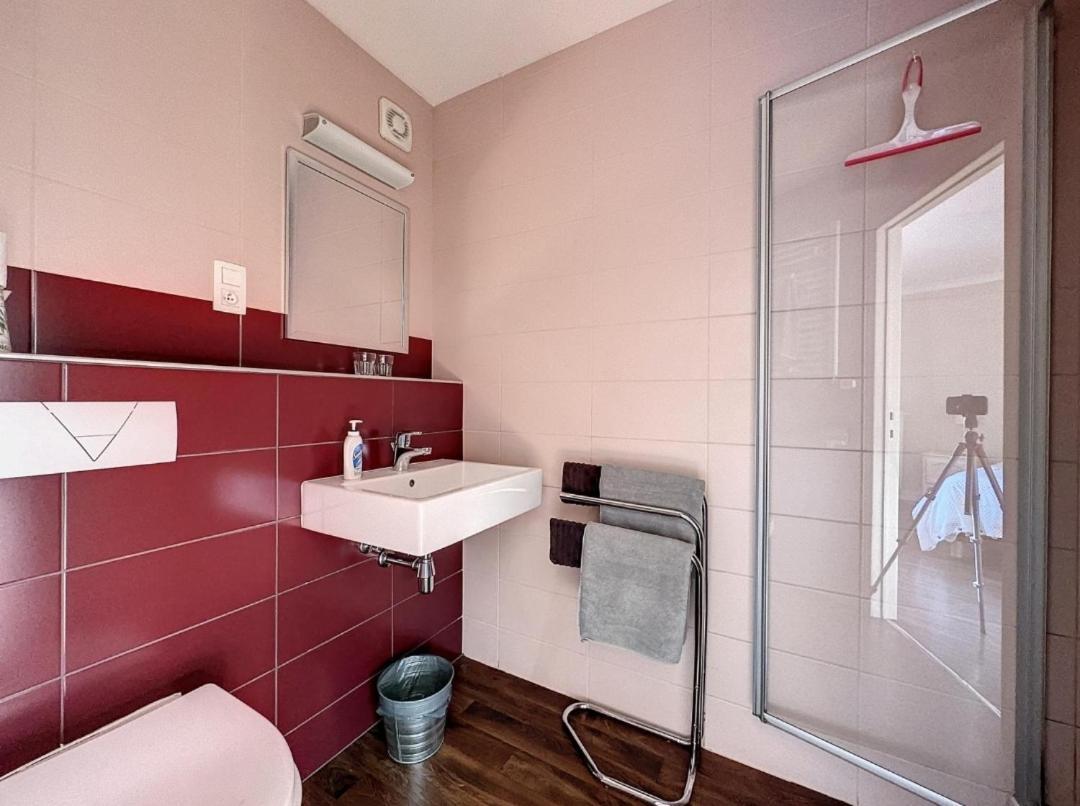 Bed and Breakfast La Cour De Grandmenil Manhay Экстерьер фото