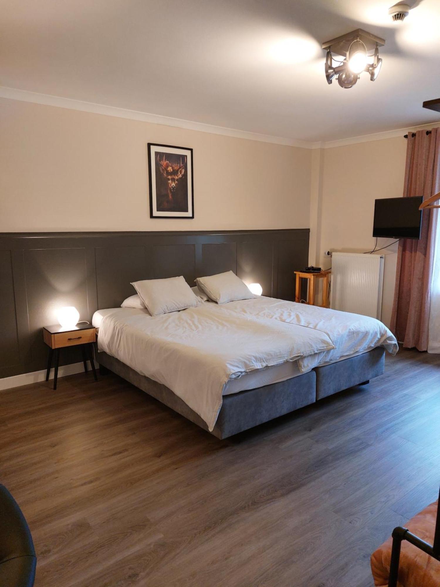 Bed and Breakfast La Cour De Grandmenil Manhay Экстерьер фото