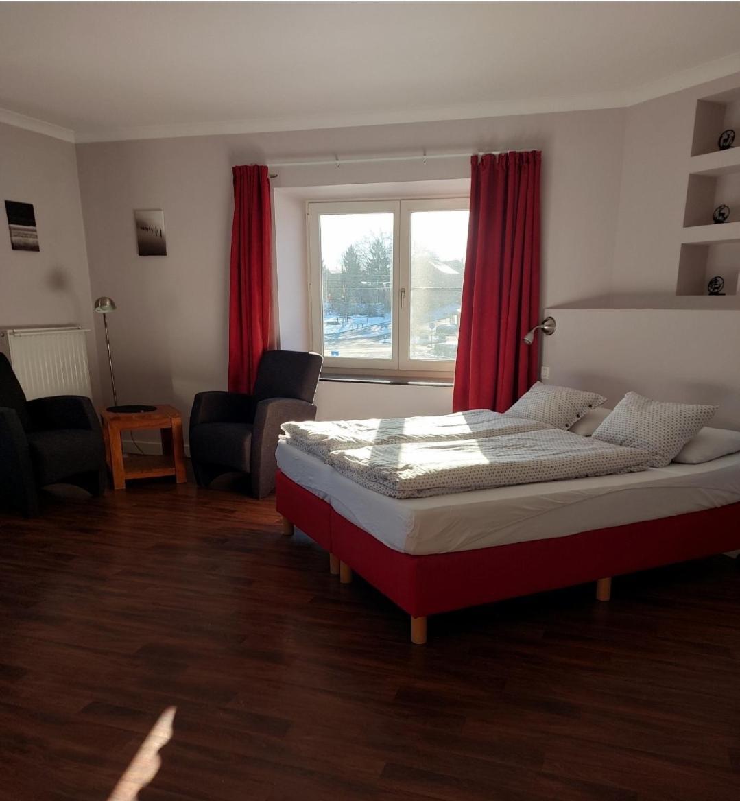 Bed and Breakfast La Cour De Grandmenil Manhay Экстерьер фото